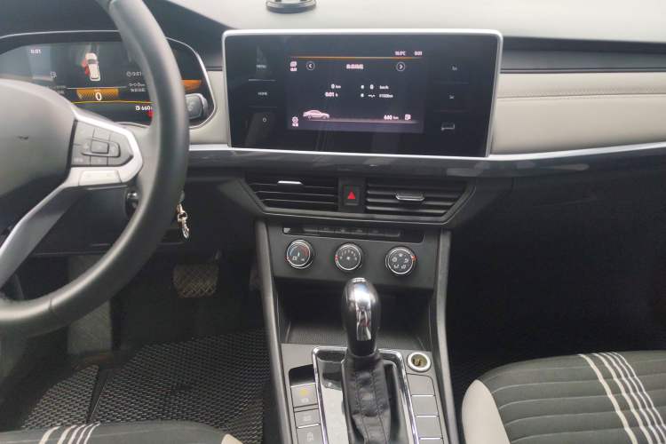 Used Volkswagen Bora 2023 200TSI DSG Comfort Edition
