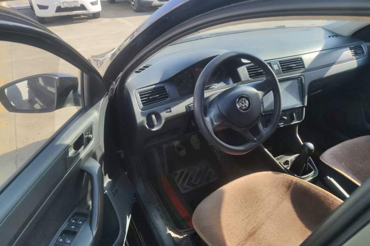 Used Volkswagen Santana 2018 1.5L Manual Fashion Edition
