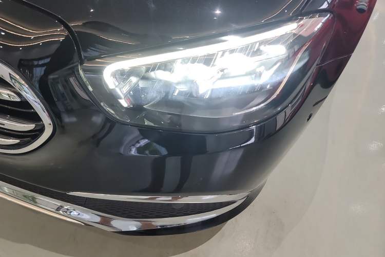 Used Mercedes-Benz E-Class 2022 E 260 L