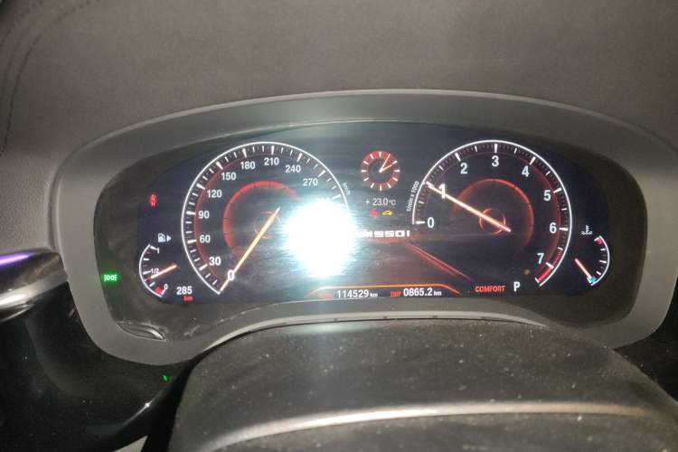 Used BMW 5 Series 2019 Facelifted 530Li Leading Edition M Sport Package
