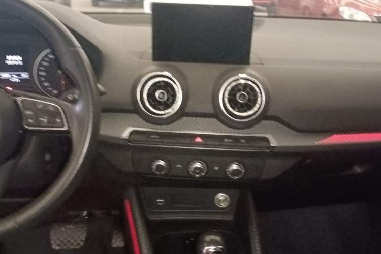 Used Audi Q2L 2018 35 TFSI Launch Exclusive Edition China VI