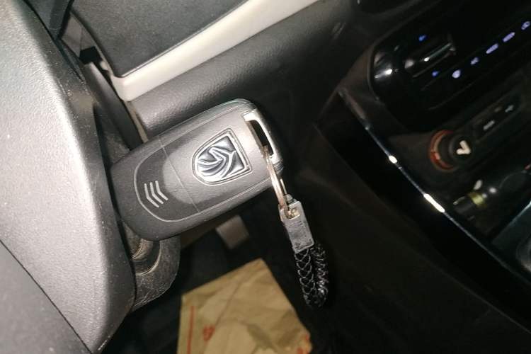 Used Baojun 530 2018 1.5T Manual Luxury Model China V Standard
