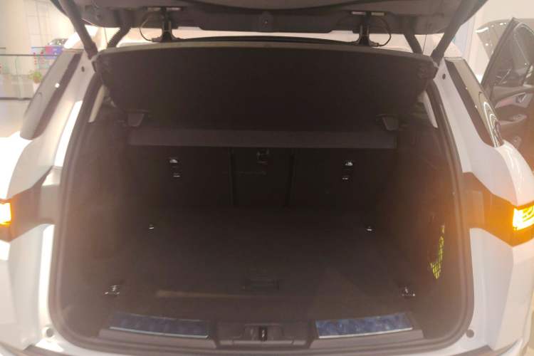 Used Land Rover Range Rover Evoque 2023 Aurora L 249 PS Luxury Edition