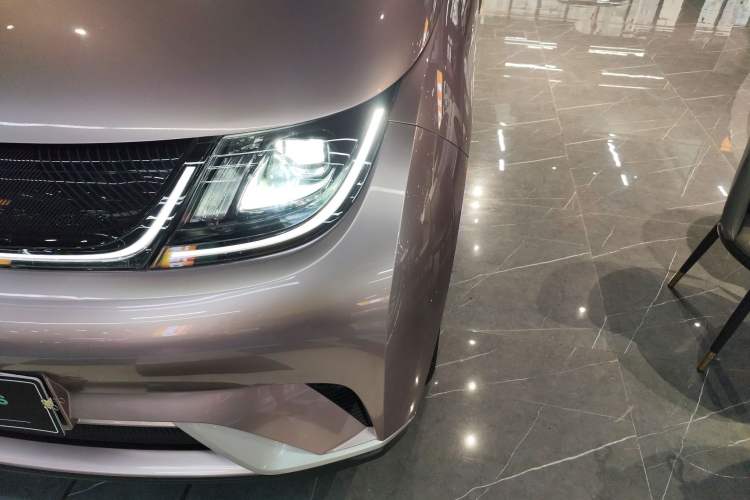 Used BYD Dolphin 2021 405 km Fashion Edition
