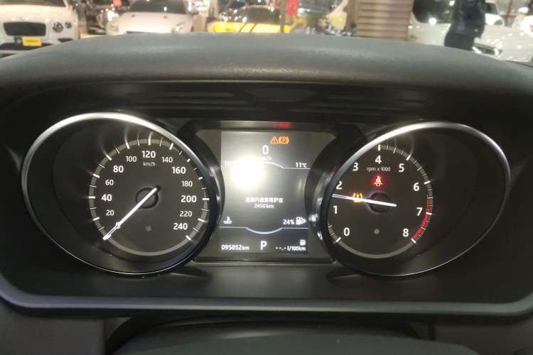 Used Land Rover Discovery 2018 3.0 SC V6 SE