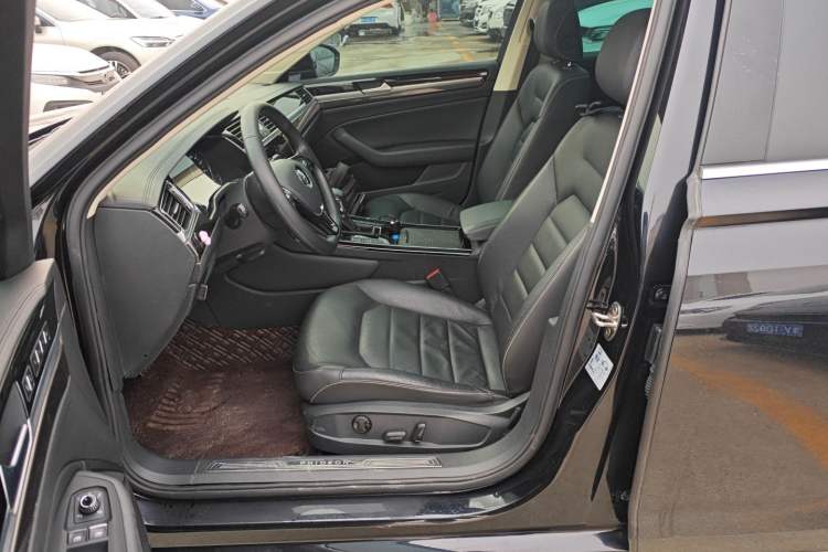 Used Volkswagen Phideon 2018 Revised Version 380TSI Two-Wheel Drive Business Edition