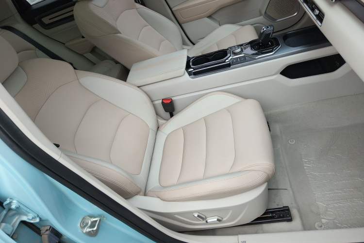 Used Geely Auto icon 2023 1.5TD Chocolate Luxe Edition
