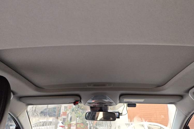 Used Toyota IZOA 2023 Dual-Motor 2.0L Yixiang Edition