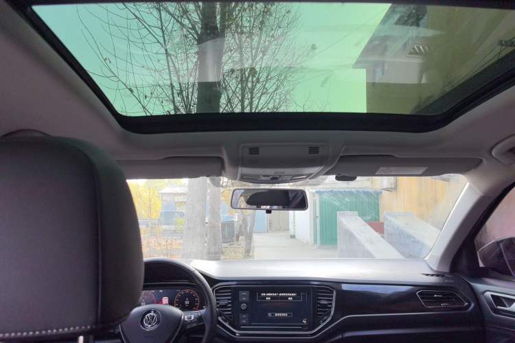 Used Volkswagen T-ROC 2020 280TSI DSG Two-Wheel Drive Comfort Version
