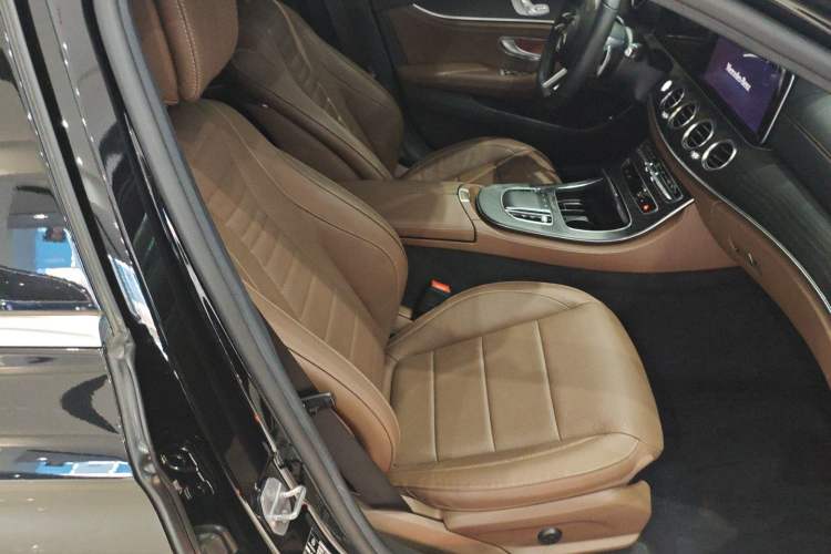 Used Mercedes-Benz E-Class 2022 Second Facelift E 300 L Sport Prestige Edition
