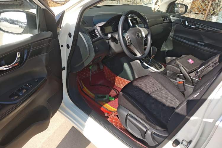 Used Nissan Tiida 2016 1.6L CVT Cool Dynamic Edition
