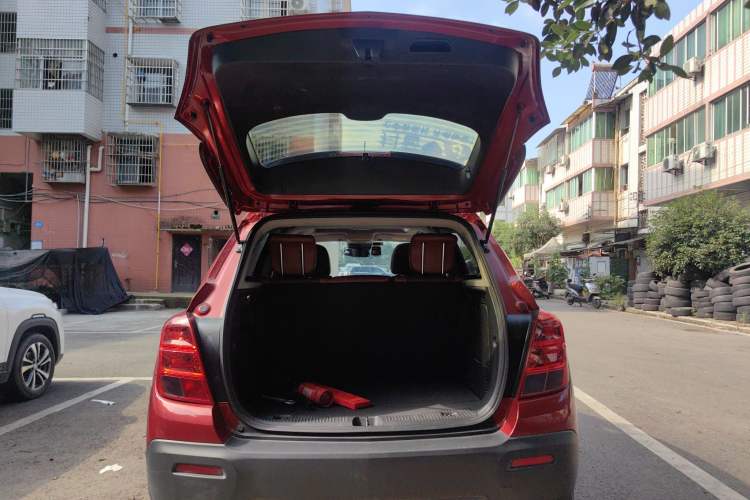 Used Chevrolet Trax 2016 1.4T Manual Two-Wheel Drive Comfort Version with Sunroof