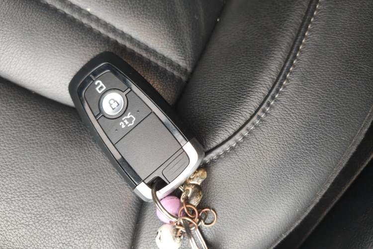 Used Ford Edge 2018 EcoBoost 245 Two-Wheel-Drive Titanium 7-Seater China V Standard