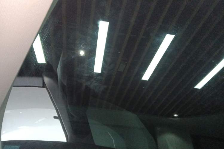 Used Tesla Model Y 2021 Long-Range All-Wheel-Drive Version
