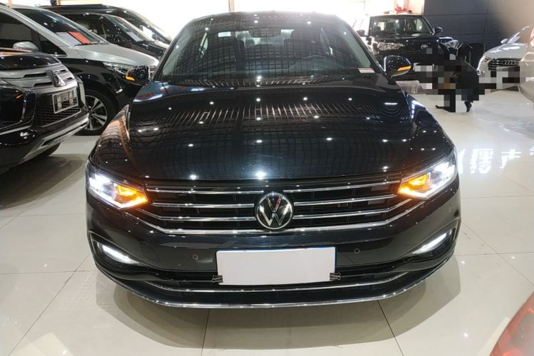Used Volkswagen Magotan 2020 330TSI DSG Leading Model
