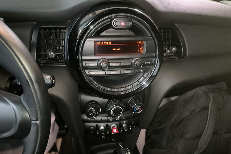 Used  MINI 2014 1.2T ONE
