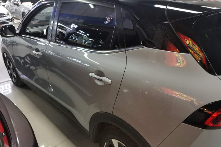 Used Wuling Bingo PLUS 2024 510 km Flagship Edition Four-Seater Version
