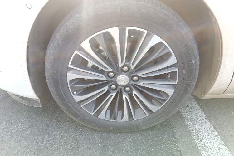 Used Buick GL8 2022 ES Land Cruiser 653T Luxury Model
