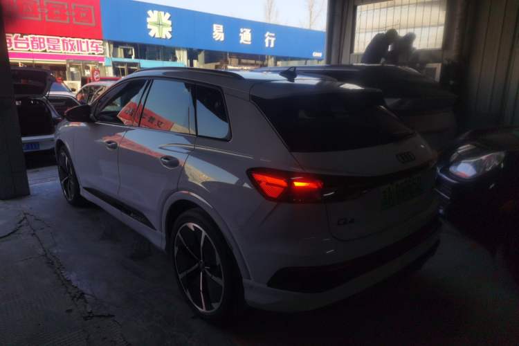 Used Audi Q4 e-tron 2024 50 e-tron quattro Creation Midnight Edition