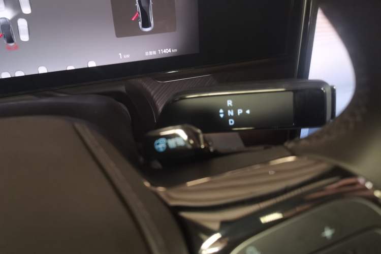 Used Denza Z9 2024 1100 km Four-Wheel Drive Max Version