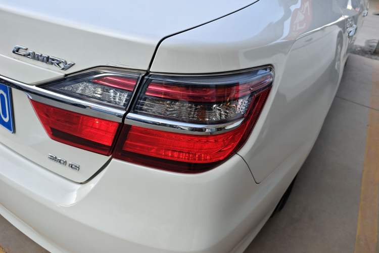 Used Toyota Camry 2016 2.0G 10th Anniversary Leading Edition