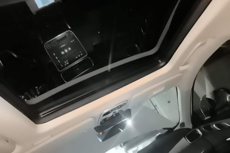 Used Lynk & Co 01 2017 2.0T Two-Wheel Drive Pro Edition
