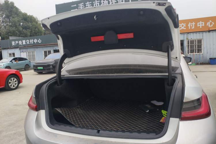 Used BMW i3 2023 eDrive 40 L Midnight Edition