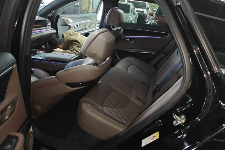 Used BYD Han 2023 DM-i Champion Edition 121KM Prestige Model