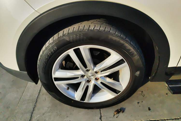 Used Zotye T700 2017 1.8T Dual-Clutch Prestige Model
