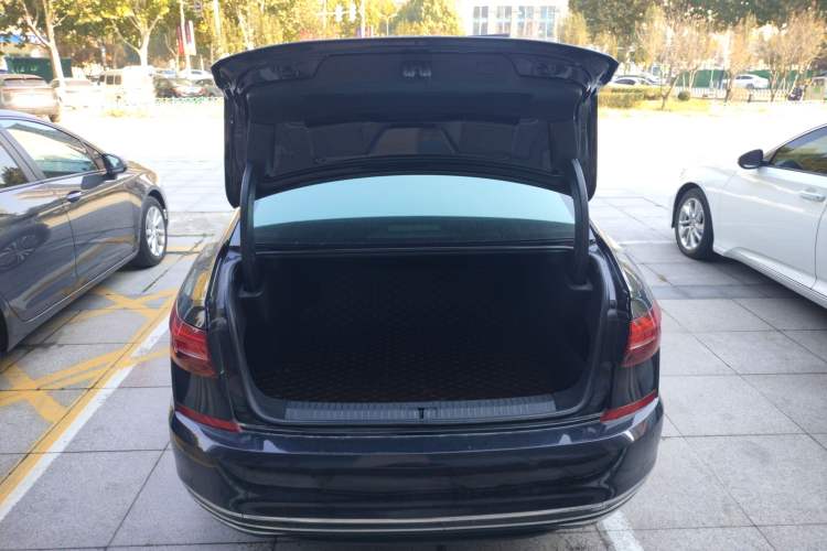 Used Volkswagen Passat 2021 330TSI Luxury Edition
