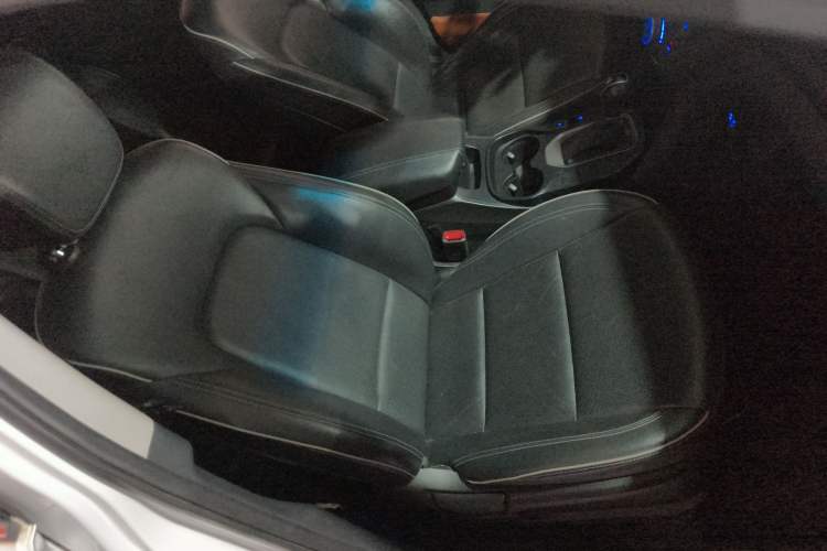 Used Hyundai Santa Fe 2017 2.0T Automatic Two-Wheel Drive Smart Version 7 Seats
