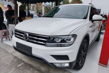 Used Volkswagen Tiguan L 2021 280TSI Automatic Two-Wheel Drive Comfort Edition – Low-Trim Version