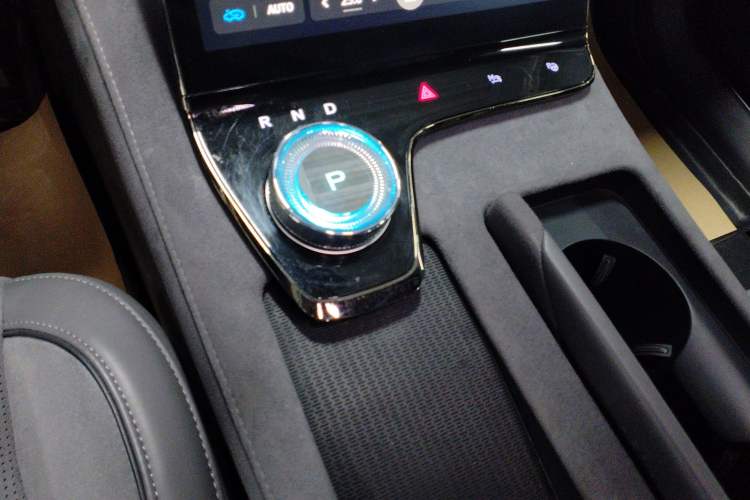 Used VOYAH PASSION 2023 Four-Wheel Drive Flagship Edition