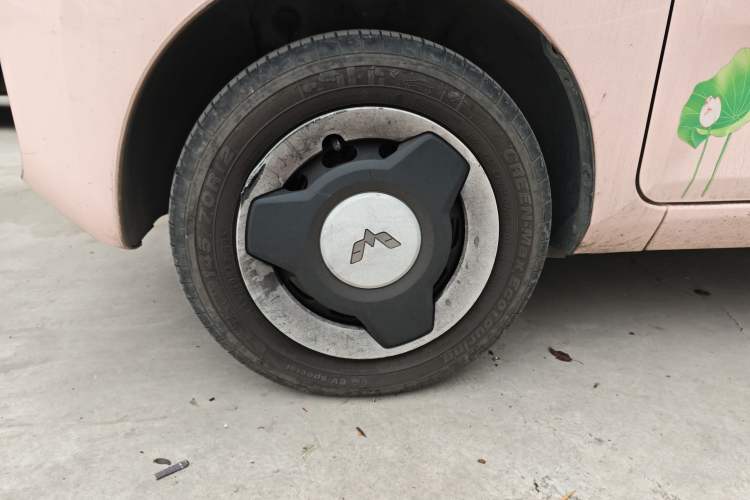 Used Wuling Hongguang MINIEV 2022 Macaron Fashion Model Lithium Iron Phosphate
