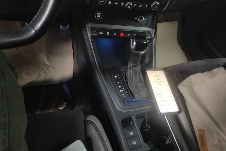 Used Audi Q3 2021 40 TFSI Fashion Dynamic Model
