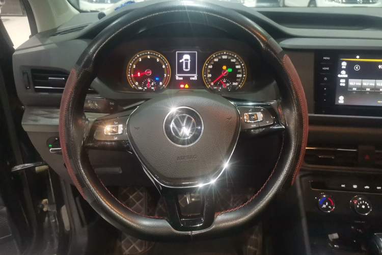 Used Volkswagen Tharu 2021 280TSI Two-Wheel Drive Trend Edition
