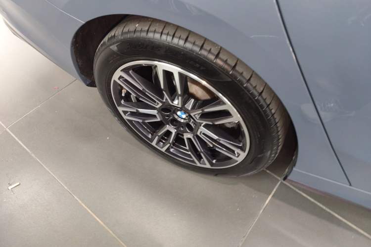 Used BMW 5 Series 2024 530Li Leading Model M Sport Package