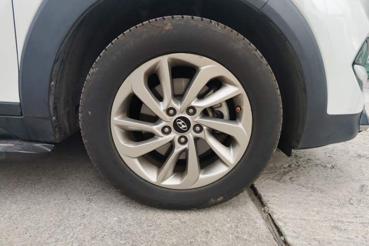 Used Hyundai Tucson 2015 1.6T Dual-Clutch Two-Wheel-Drive Smart Model