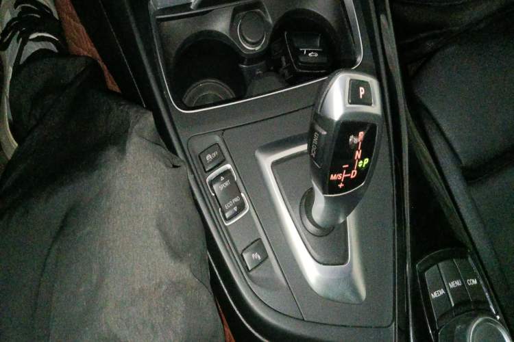 Used BMW 2 Series 2019 225i Convertible Coupe Sports Design Package
