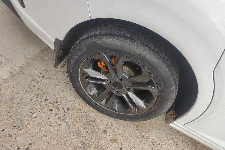 Used Dongfeng Aeolus Yixuan 2023 Mach Edition 1.5L Automatic Chasing Wind Version
