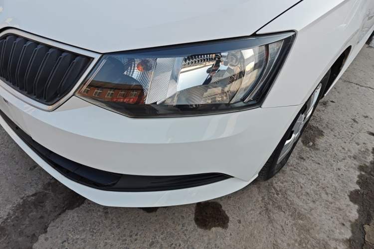 Used Skoda Fabia 2015 1.4L Automatic Front-Drive Model