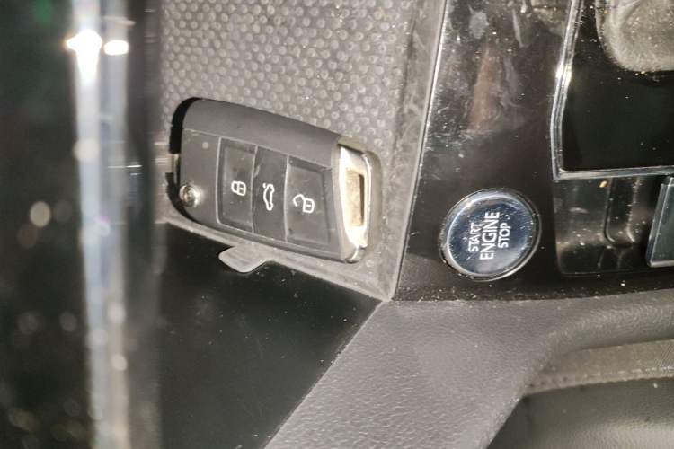 Used Volkswagen Tharu 2021 280TSI Two-Wheel-Drive Luxury Plus Edition
