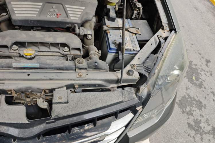 Used Haval H5 Classic 2013 ZhiZun Edition 2.0T Manual Two-Wheel Drive Elite Model
