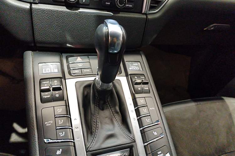 Used Porsche Macan 2014 Macan 2.0T
