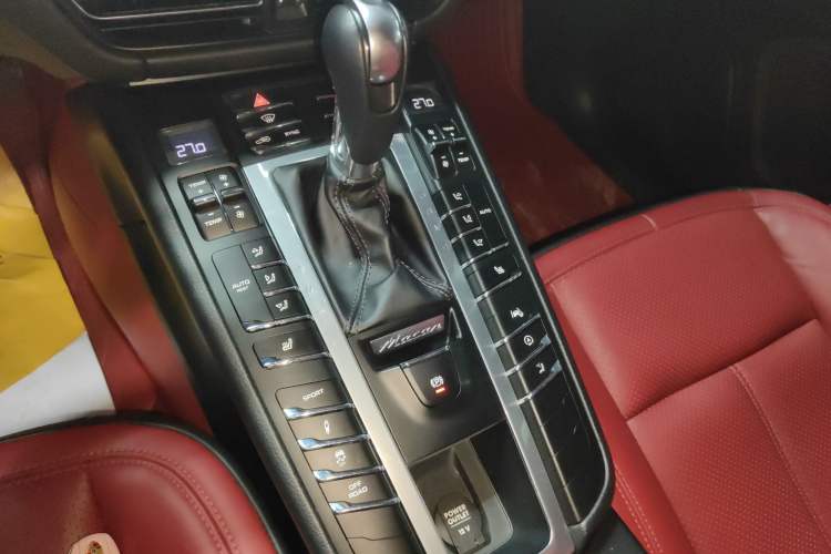 Used Porsche Macan 2018 Macan 2.0T