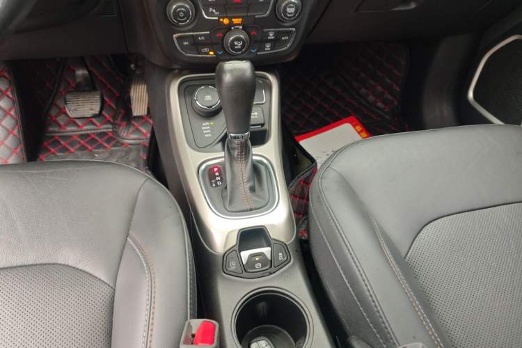 Used Jeep Compass 2019 200T Automatic Family Enjoyment Four-Wheel Drive - Connected Large Screen Version