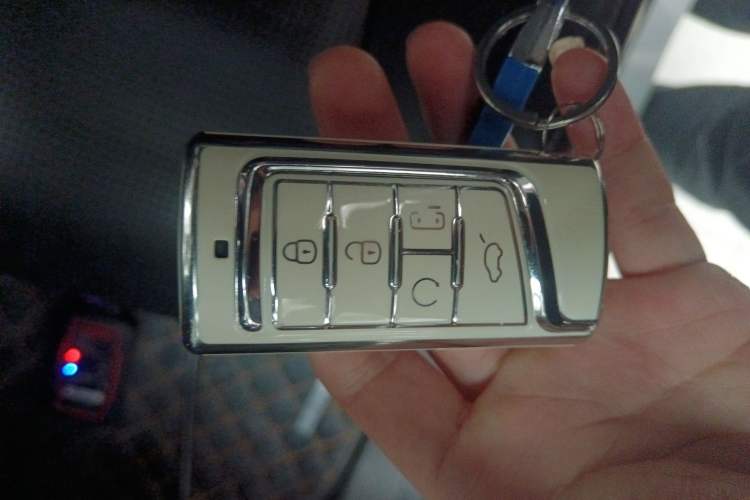 Used GAC Trumpchi M6 2023 PRO 270T DCT Luxury Edition
