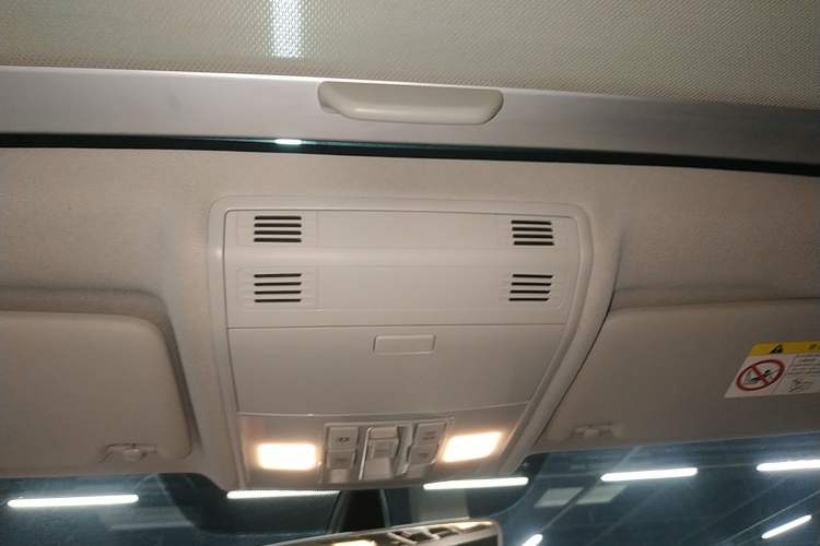 Used Volkswagen Golf 2017 230TSI Automatic Luxury Million-Vehicle Commemorative Edition