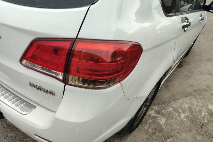 Used Haval H6 2016 Upgraded Model 1.5T Manual Two-Wheel Drive Elite Version
