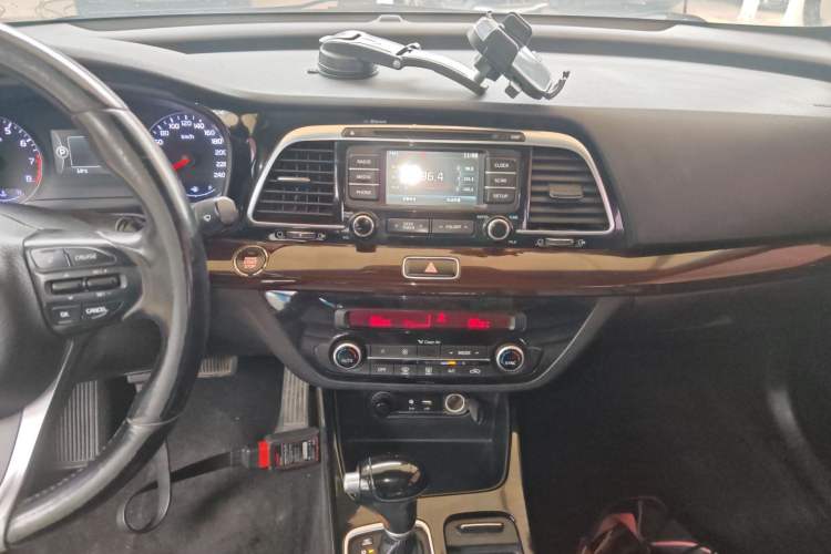 Used Kia K4 2015 1.8L Automatic DLX Special
